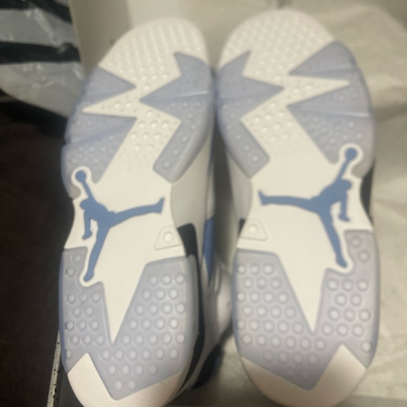 UNC Jordan 6 DS never even tried on - Picture 2 of 4